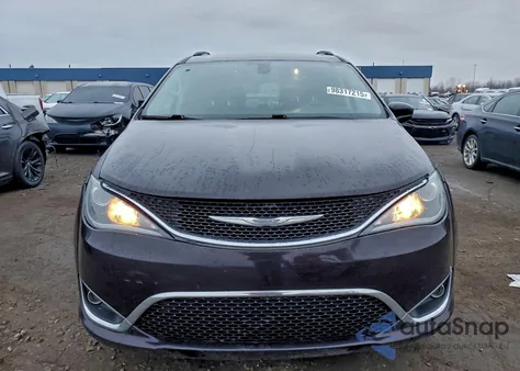 2017 Chrysler Pacifica Touring L z USA, uszkodzony, nr VIN 2C4RC1BG5HR616423